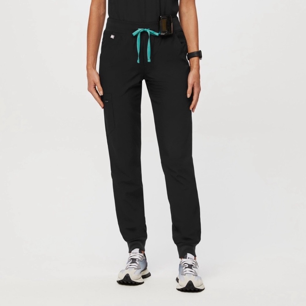 NWT Zamora FREEx Lined Jogger Scrub Pants